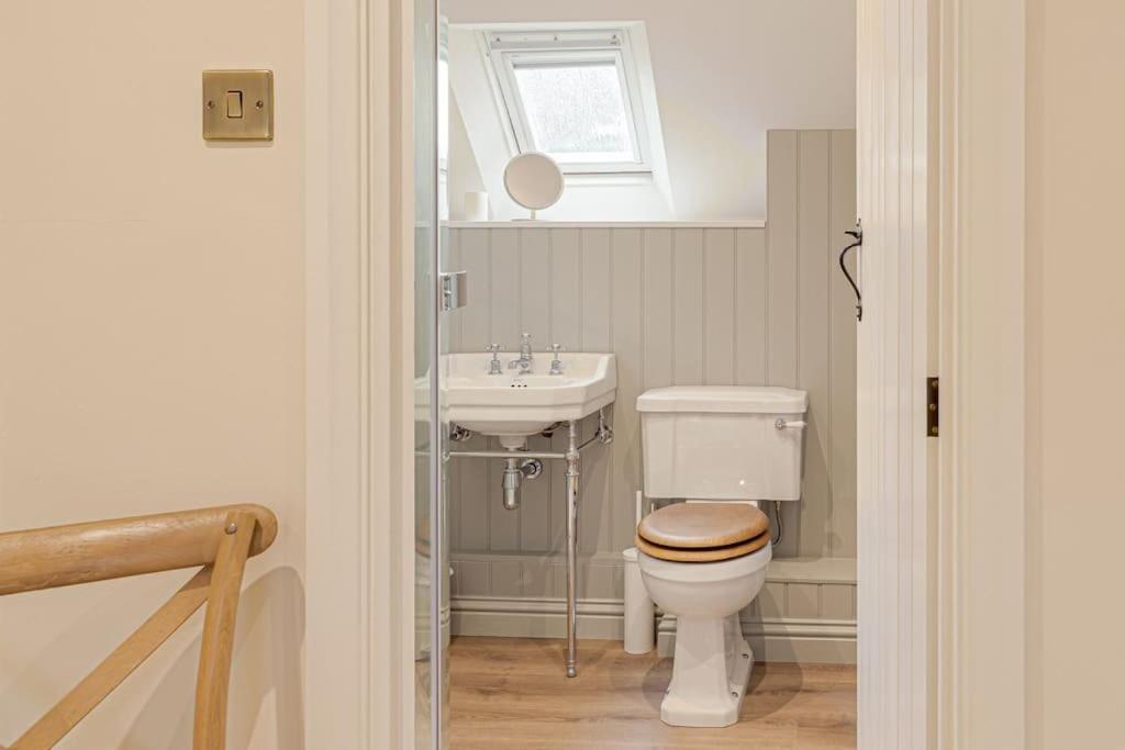 East Barn Cottage - Refurbished Barn Conversion! Weston Subedge Екстер'єр фото