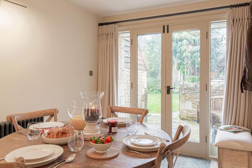 East Barn Cottage - Refurbished Barn Conversion! Weston Subedge Екстер'єр фото