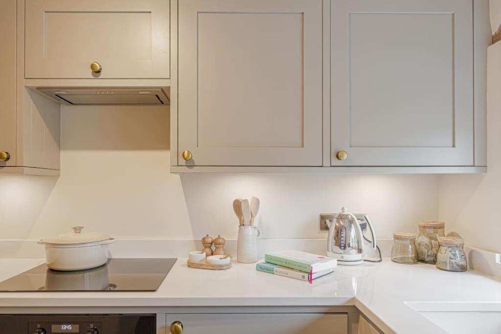 East Barn Cottage - Refurbished Barn Conversion! Weston Subedge Екстер'єр фото